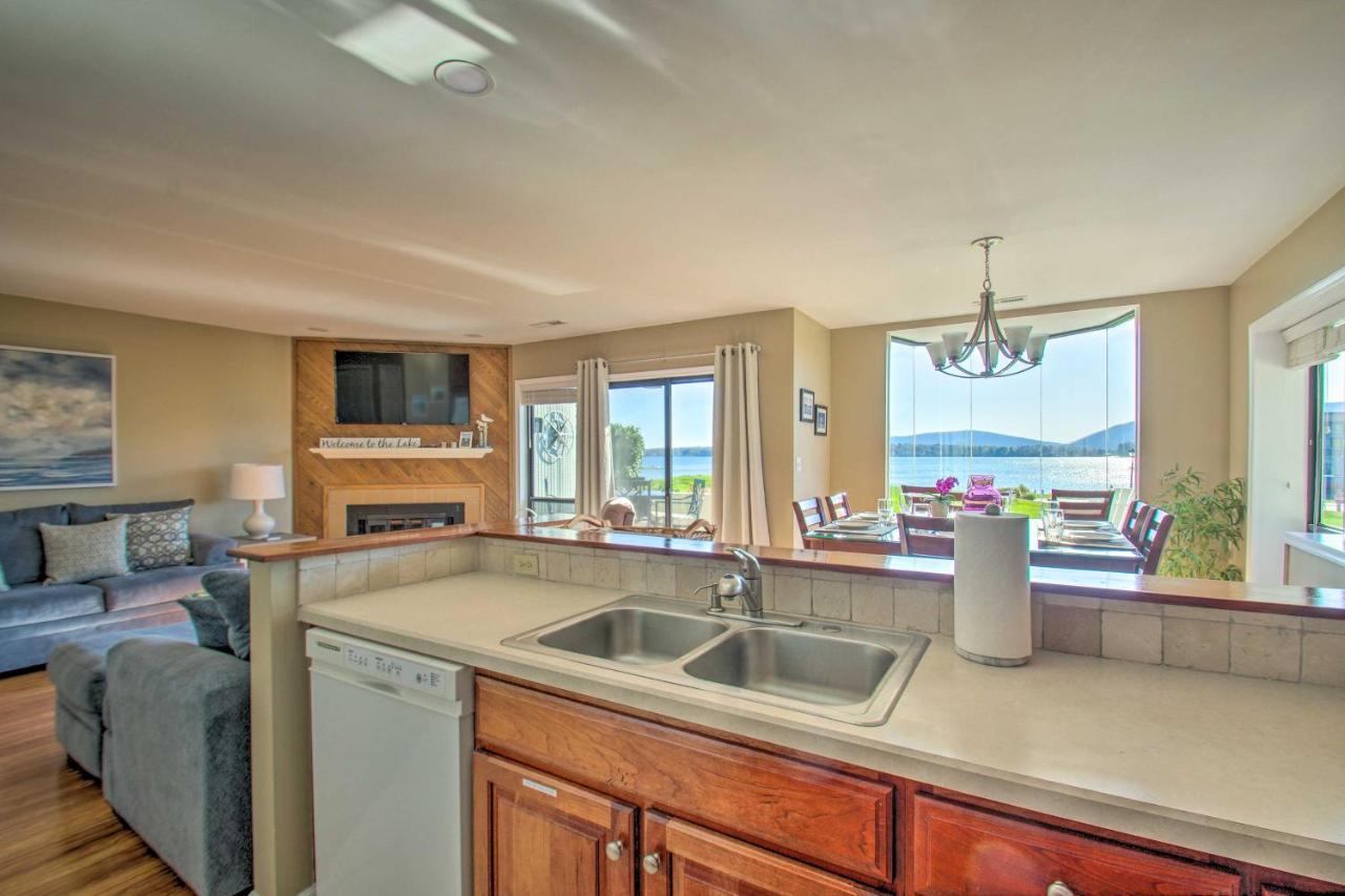 Sun-Filled Condo With Smith Mountain Lake Views Moneta Экстерьер фото